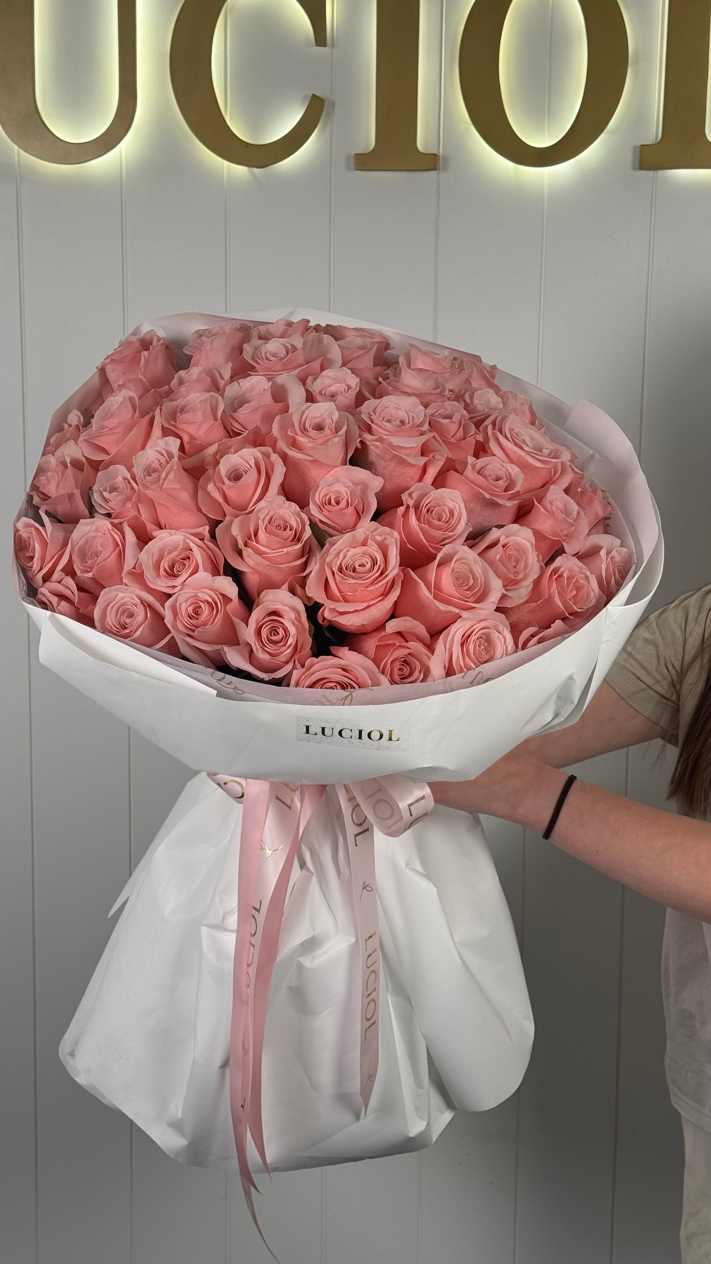 "Gentle Touch" mono roses