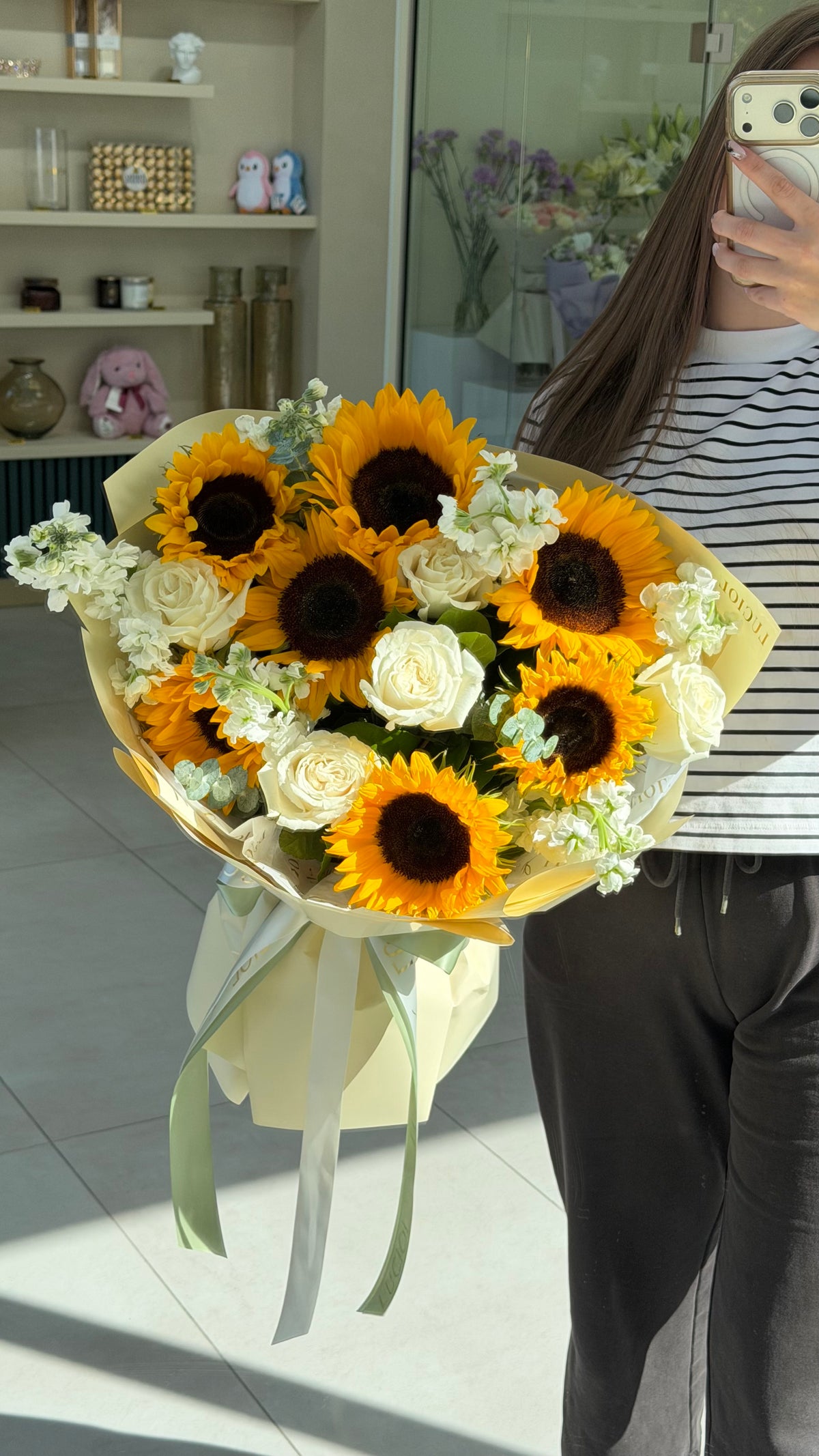 “Golden Morning” mix bouquet