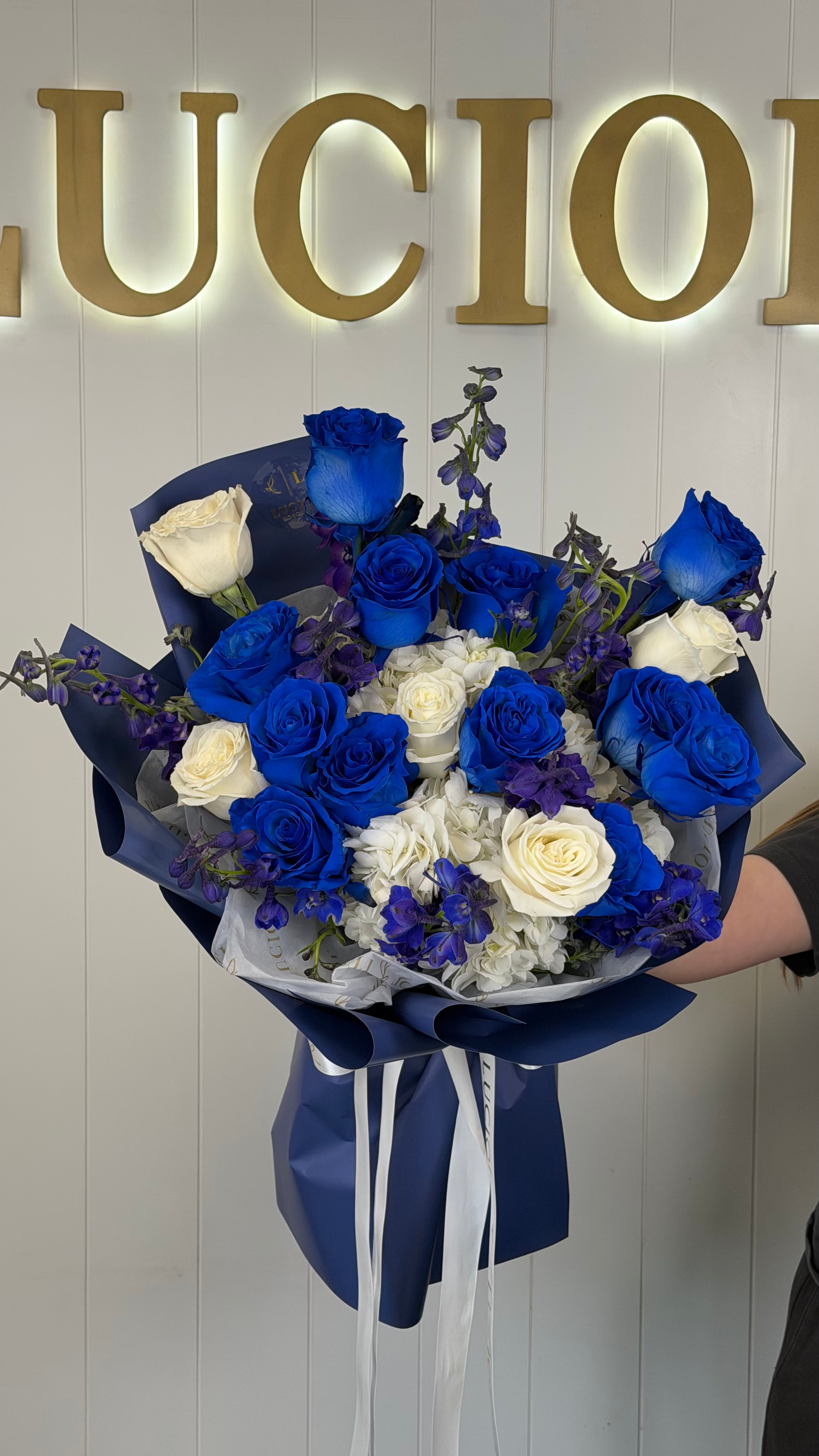 «Blue Serenity» mix bouquet