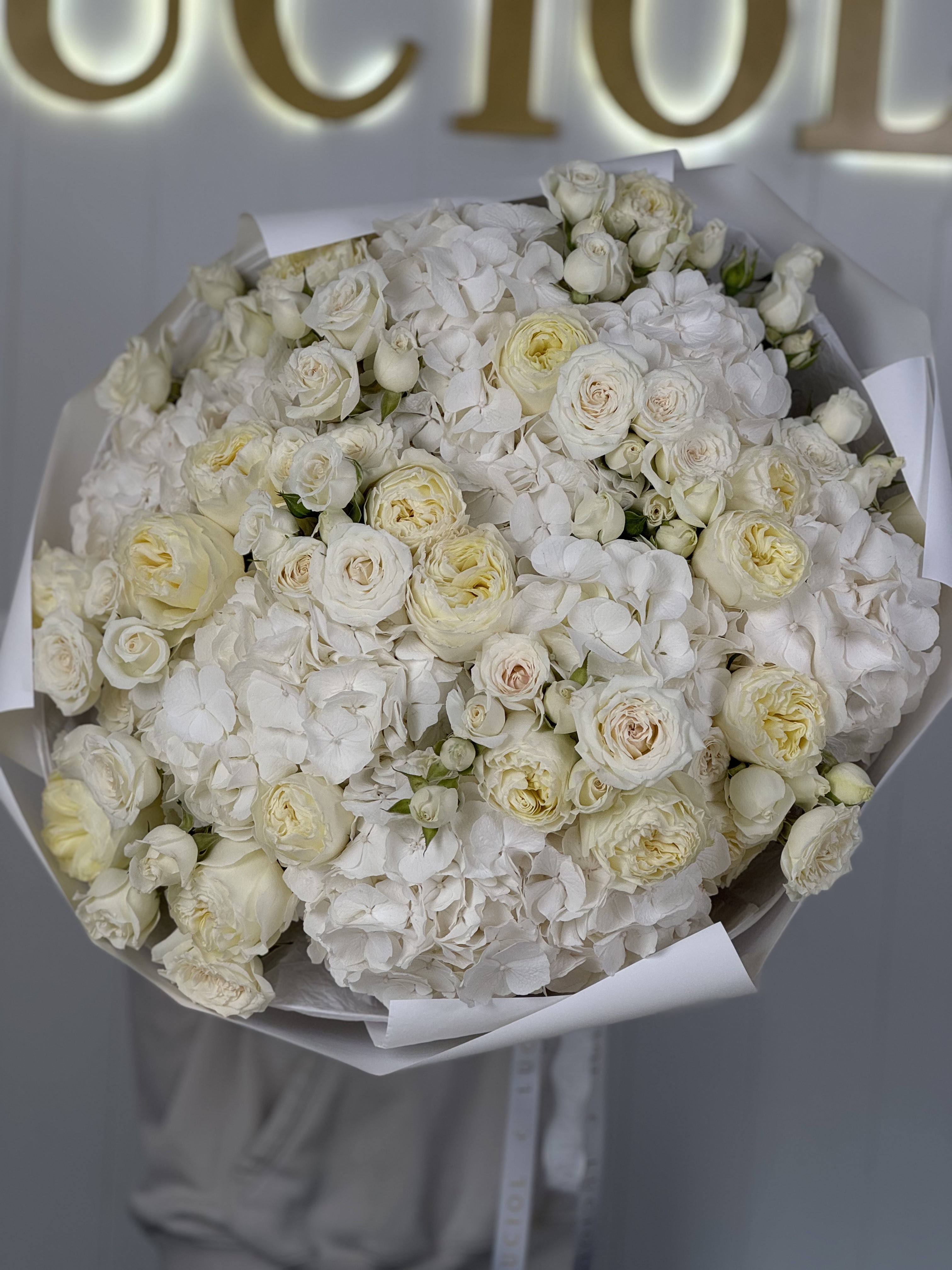 "Starlight Glow" bouquet mix