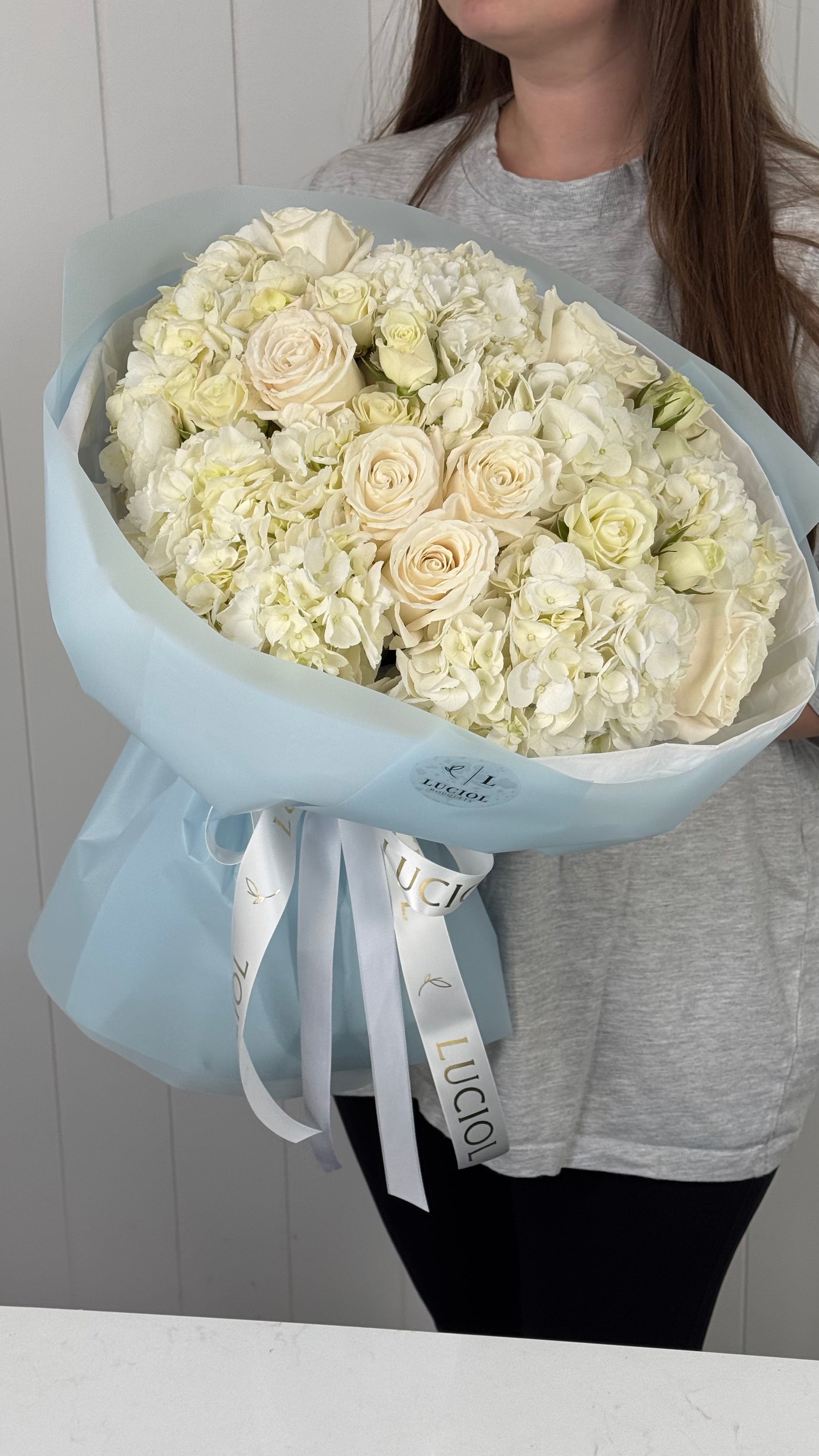 "Tender Holiday" bouquet mix