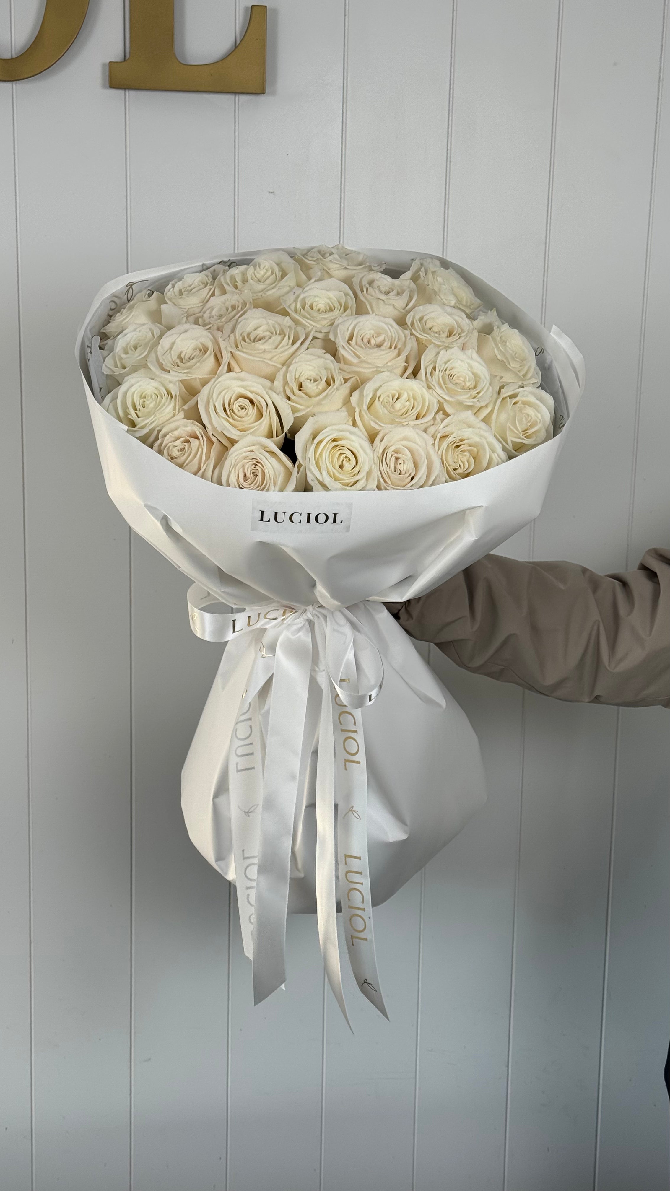 "White Classic" Roses