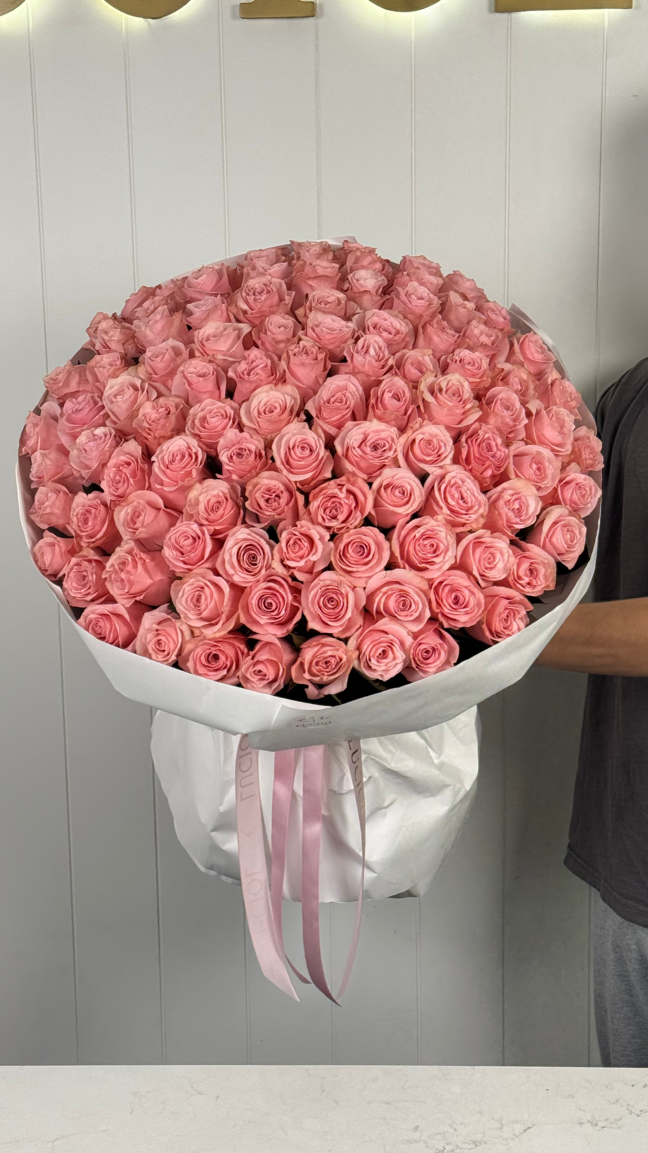 "Gentle Touch" mono roses