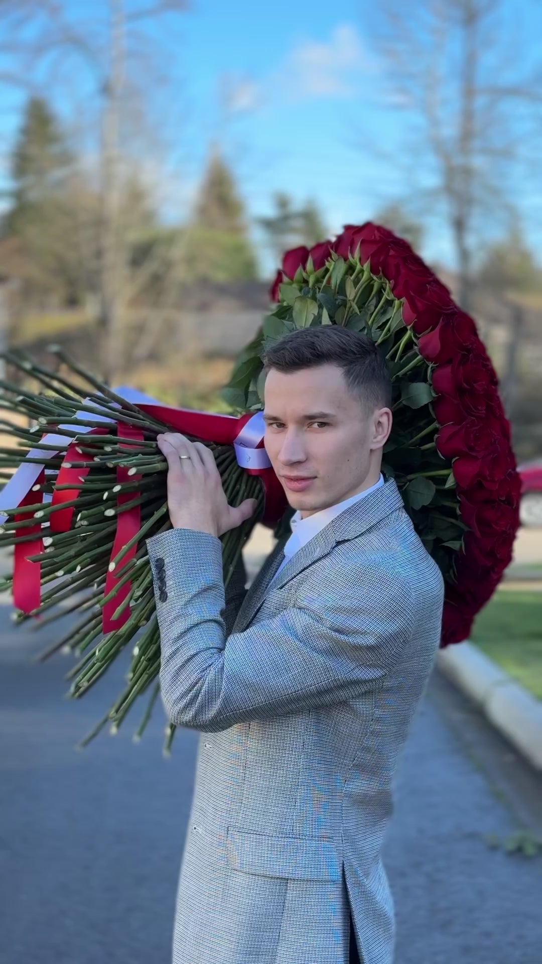 Load video: &quot;Scent of Dreams&quot; Red Roses