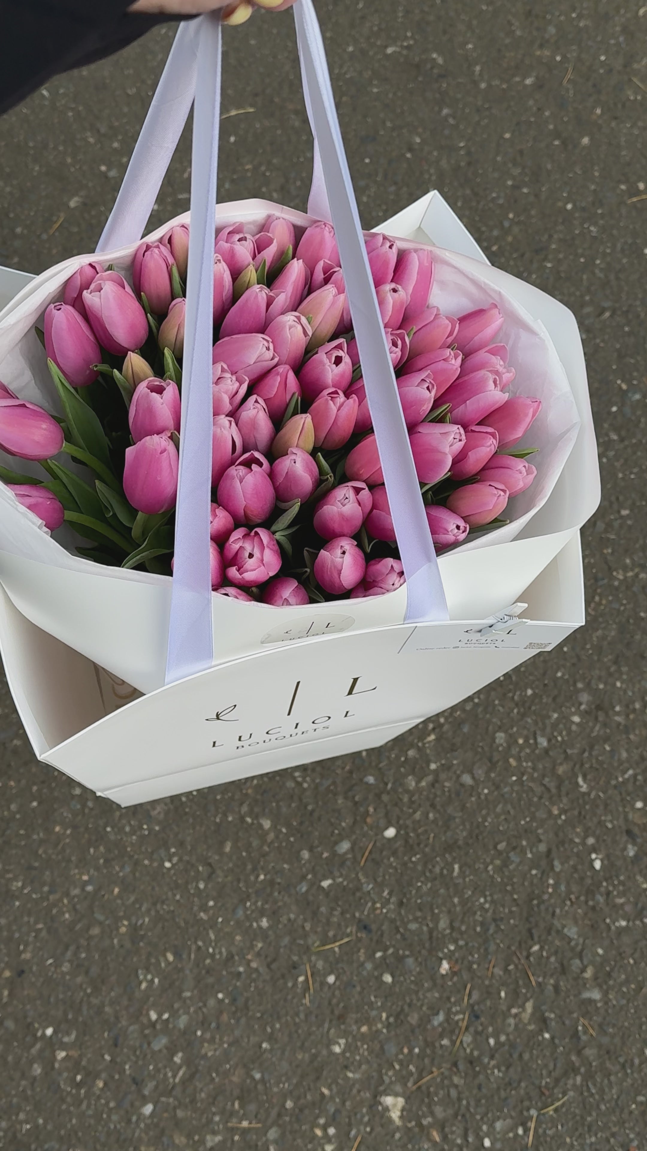 Load video: Luxury Pink Tulip Bouquet