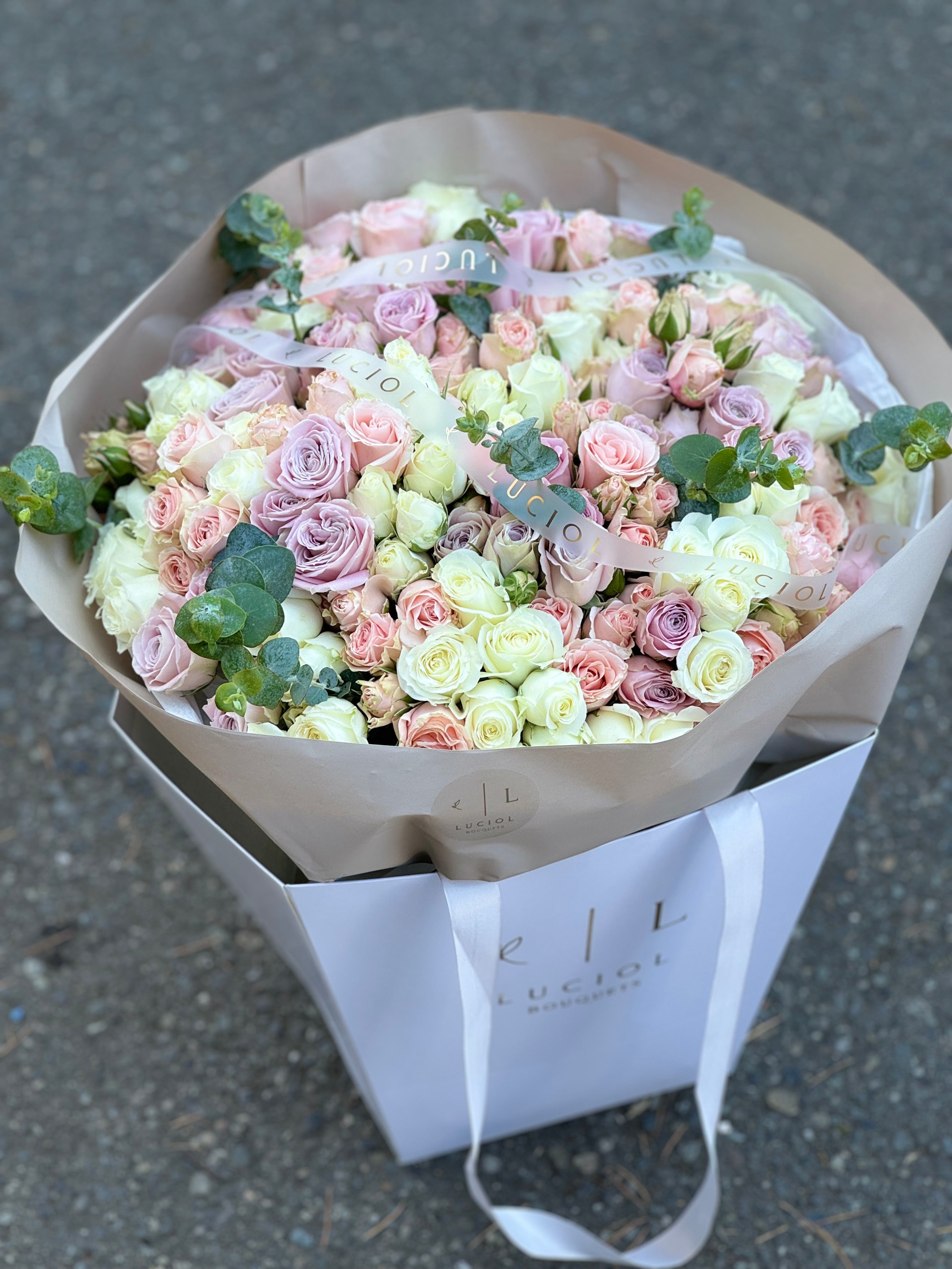 Pearls of Love – Pastel Spray Roses Bouquet Delivery in Seattle ...