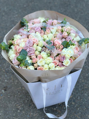 Pearls of Love pastel spray roses bouquet – Luciol Bouquets Seattle Bellevue Kent delivery