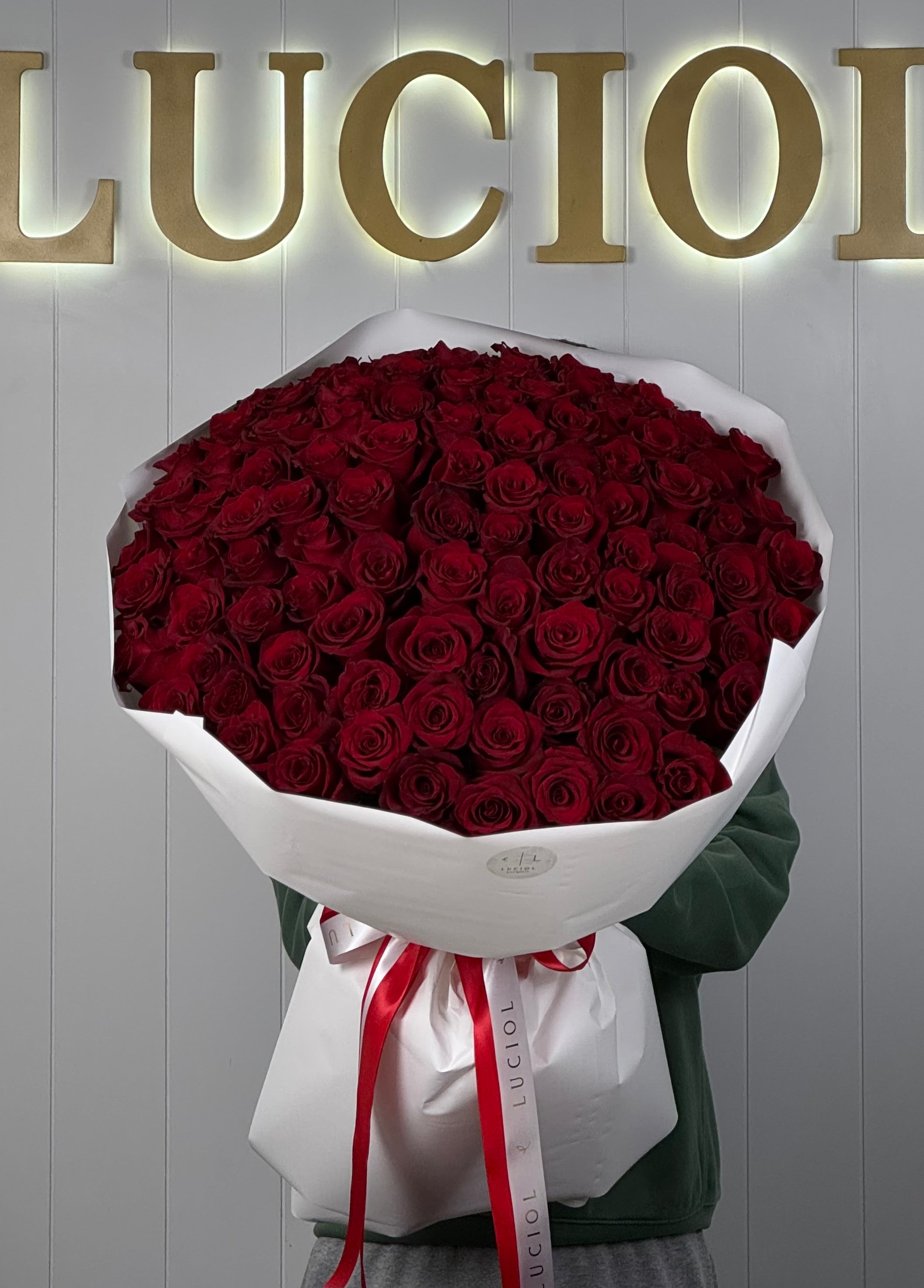 “Timeless Classic” Red Roses