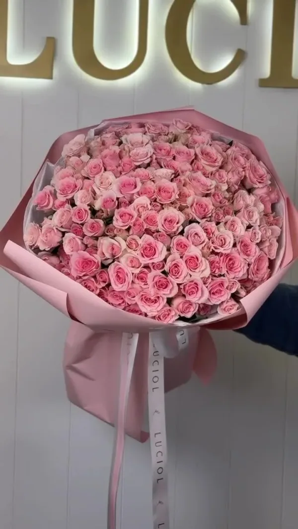 pink-spray-roses