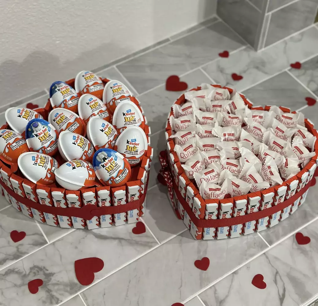A gift set of a heart box for her with Kinder