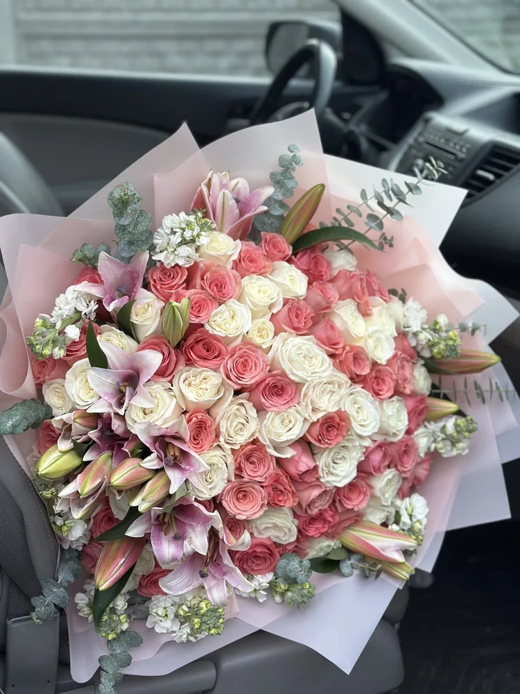 “Rose Symphony“ mix bouquet